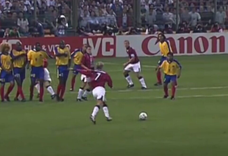 David Beckham kick